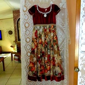 Child or teen formal holiday/wedding dress